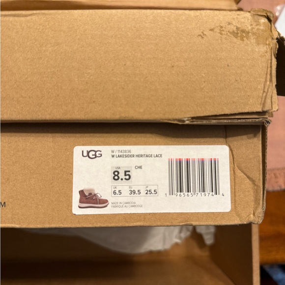 Brand New in Box UGG Lakesider Heritage Lace 8.5 - Picture 4 of 4